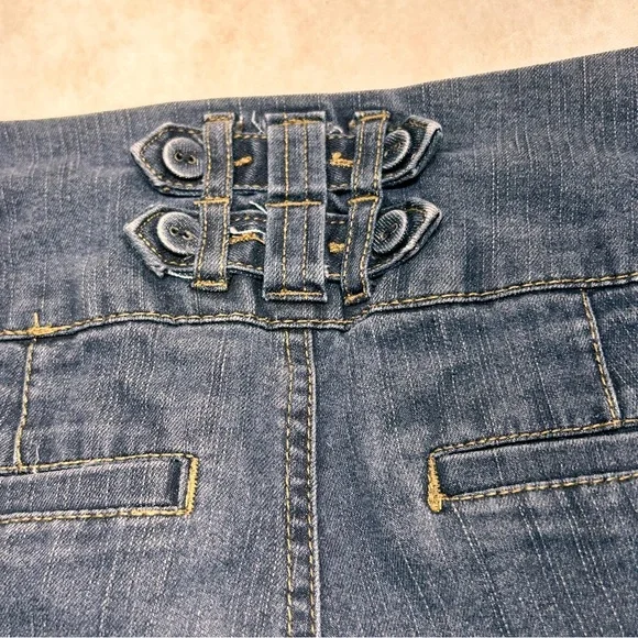 Stylish Denim Bermudas by One 5 One Size 4 - Picture 3 of 9